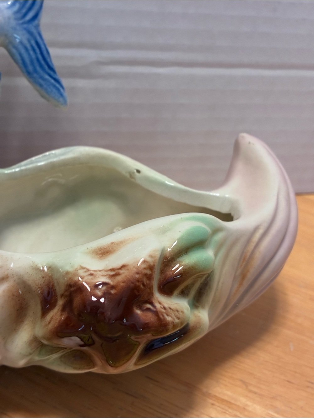 Vintage Pastel Ceramic Kissing Fish Decor - Blue & Pink - Picture 3 of 8